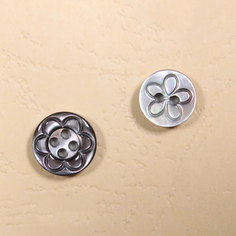 Hot Sale Antique Round Natural Shell Buttons Elegant Sewing Pearl Shell Button for Casual Wear Beachwear Clothing Accessories