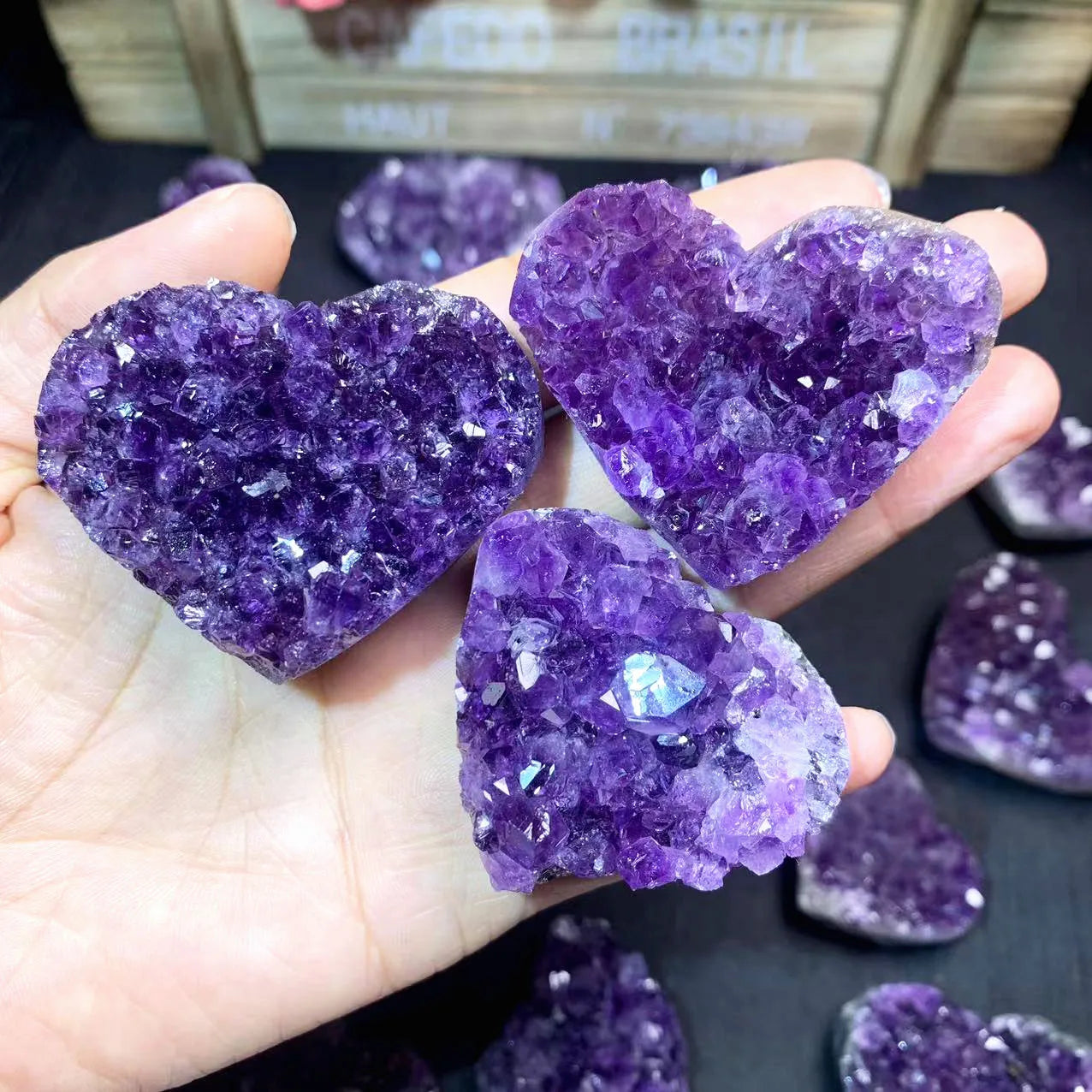 Wholesale Price PurpleGem Stone Hand Carved Amethyst Heart Cluster Hand Made Crystal Heart Shape for Ornament
