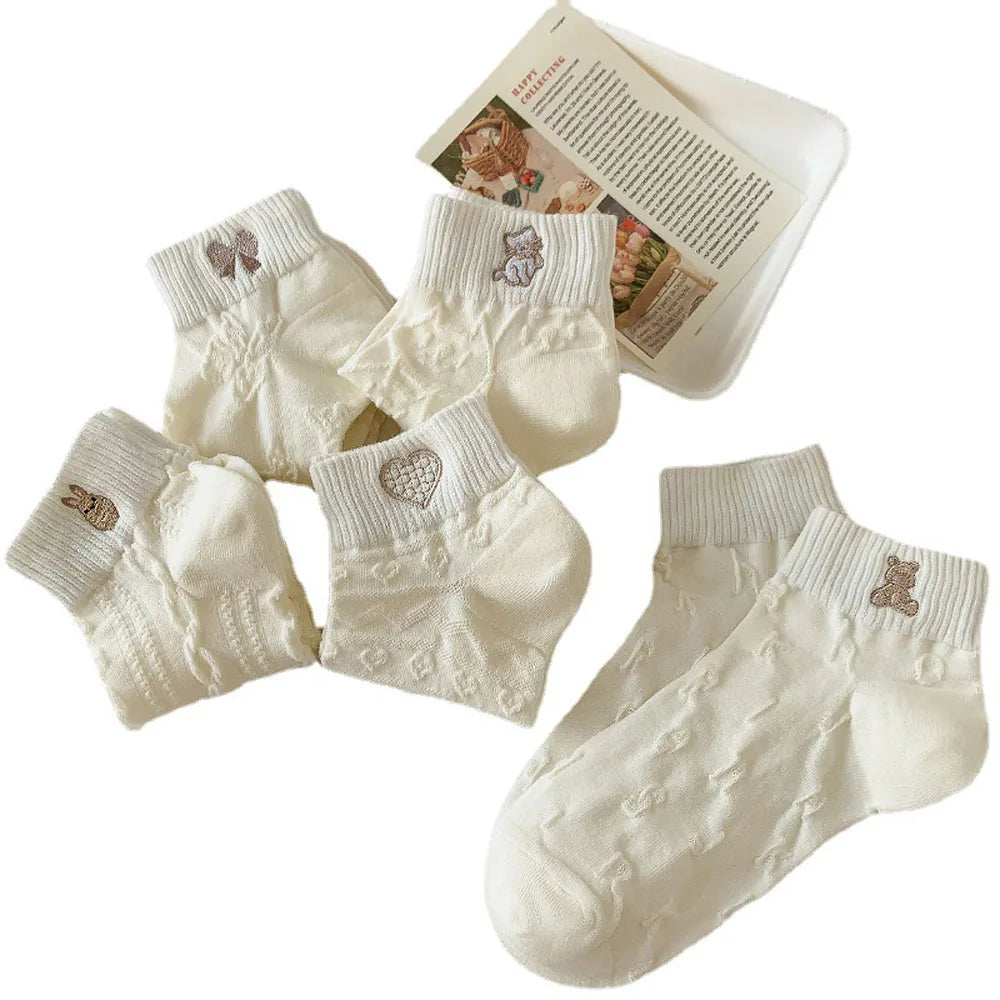 Wholesale Women Girls Cotton White Socks High Quality Embroidered Socks Low Cut Ankle Socks