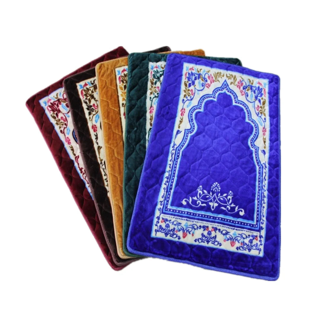 Classical Premium Islamic Prayer Rug Soft Velvet Comfortable Muslim Praying Mat for Men and Women