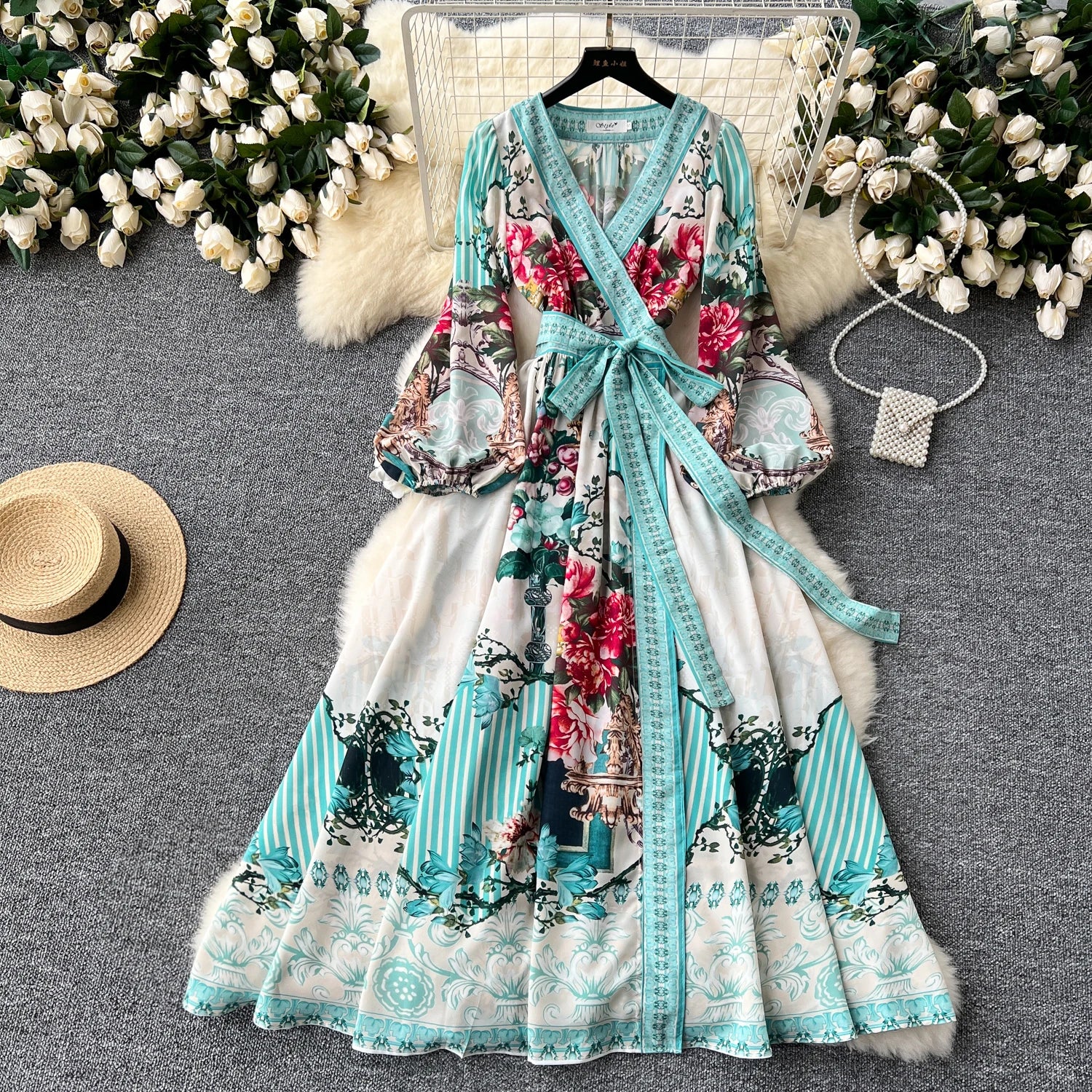 ZT1509 Women's European American Senior Maxi Dress V-Neck Lantern Sleeve Ruched Decoration Sweet Chiffon Printed Temperament