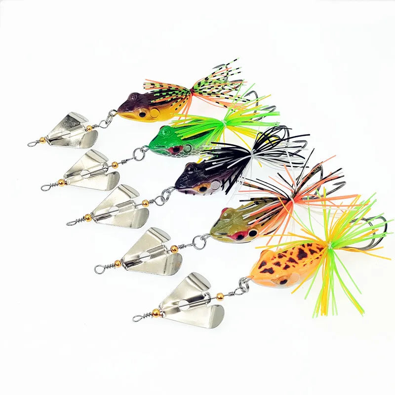 Hot Sell Carved Frog Hard Fishing Bait With Spinner Rotating Tail Bass Fish Lure Topwater Floating Fishing Lure Frog