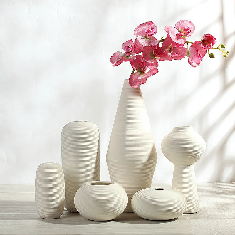 Ins Nordic Simple White Ceramic Vase Ornaments Desktop Soft Decoration Art Dried Flower Flower Arrangement Decoration Vase