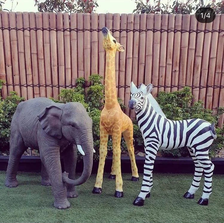 Resin Crafts Fiberglass Life Size Cartoon Safari Animal Elephant Giraffe tiger Hippo Camel Sculptures Statues for Garden Decor