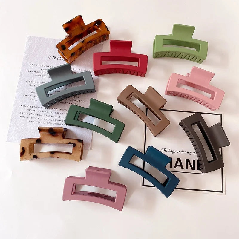 MIO 8.5cm Pure Color Leopard Hair Claw Clip Plastic Simple Hair Shark Clip Hollow Rectangle Shape for Women Lady
