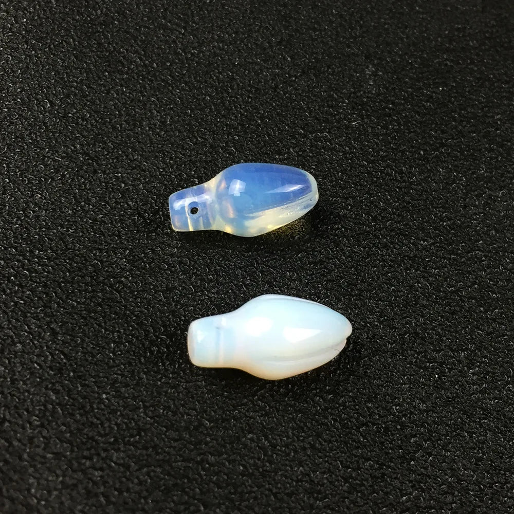 Hongzhuo Fancy Opalite Jewelry Handmade Flower Bud Stamen Pendant Necklace for Women Elegant Party Cocktail Short Chain Jewelry