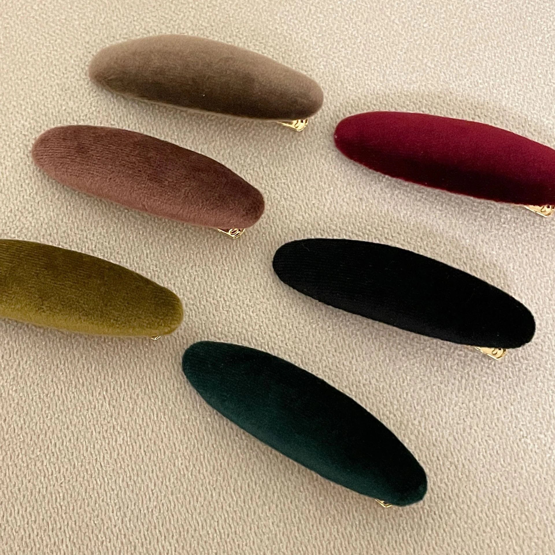 MIO Vintage French Barrettes 5cm Oval Sponge Duckbill Clip Elegant Women Plain Velvet Side Hair Clip Metal Alligator Hair Clips