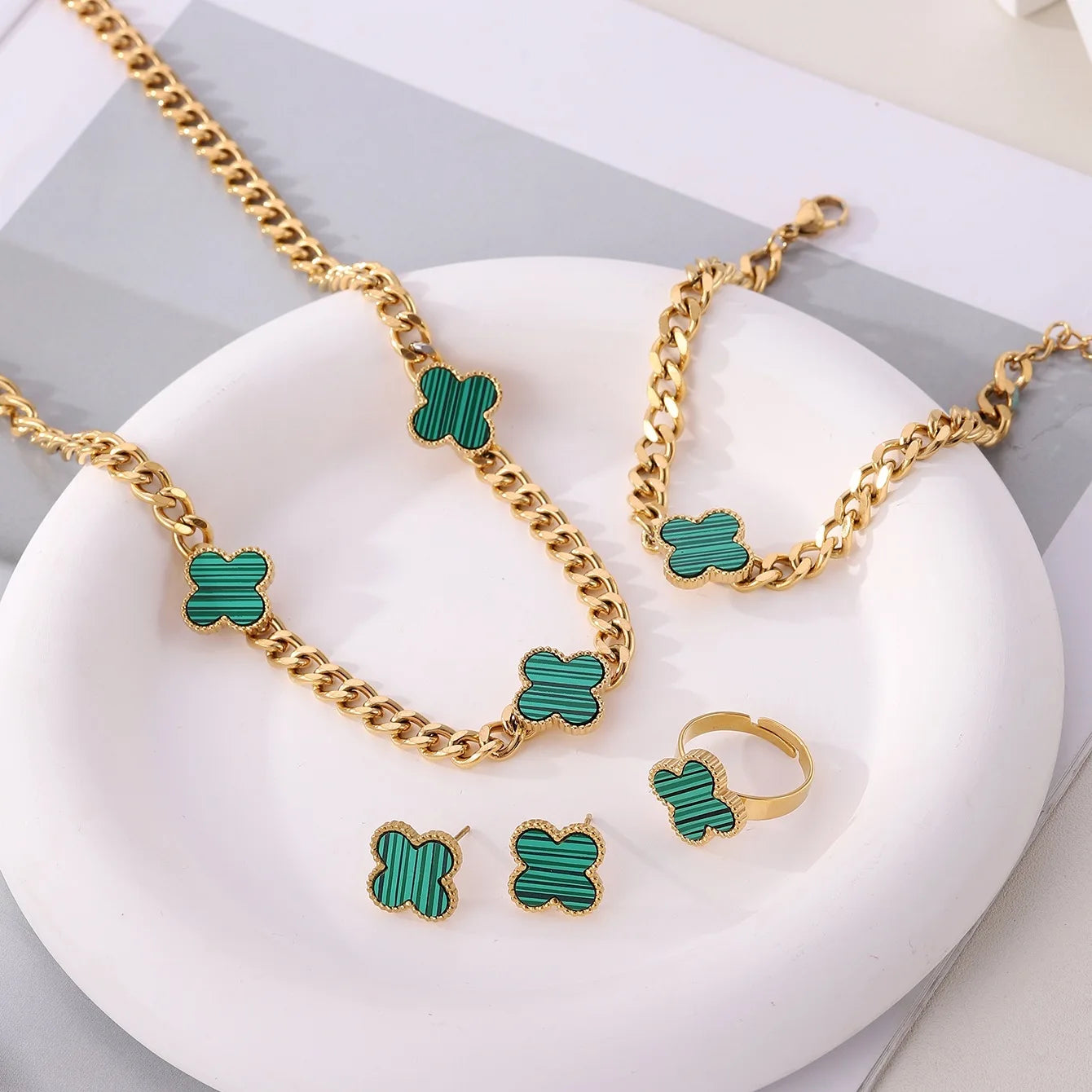 BJG0078S Four-leaf Clover Stainless Steel Necklace Tassel Jewelry Set for Women for Wedding Party Engagement