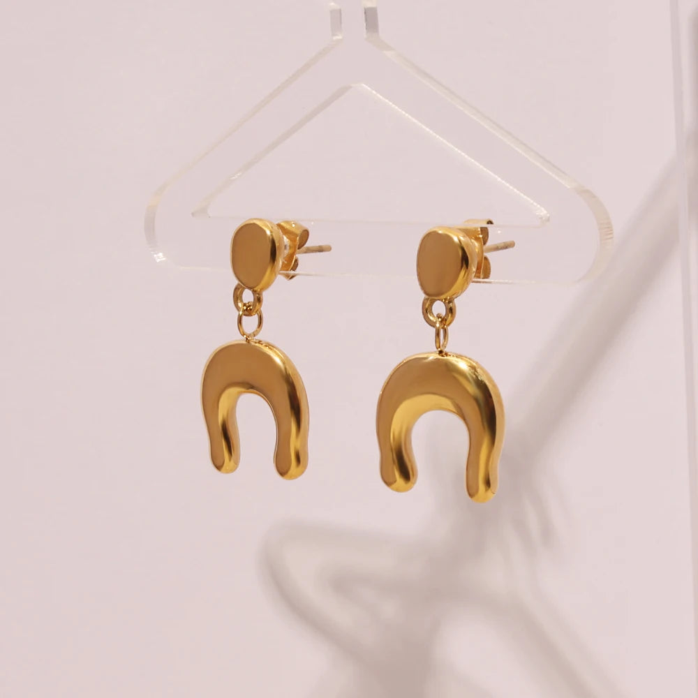 New Trendy Horseshoe Earrings Stainless Steel 18K Gold Plated U Letter Earrings Lucky Horse Shoe Dangle Drop Earring