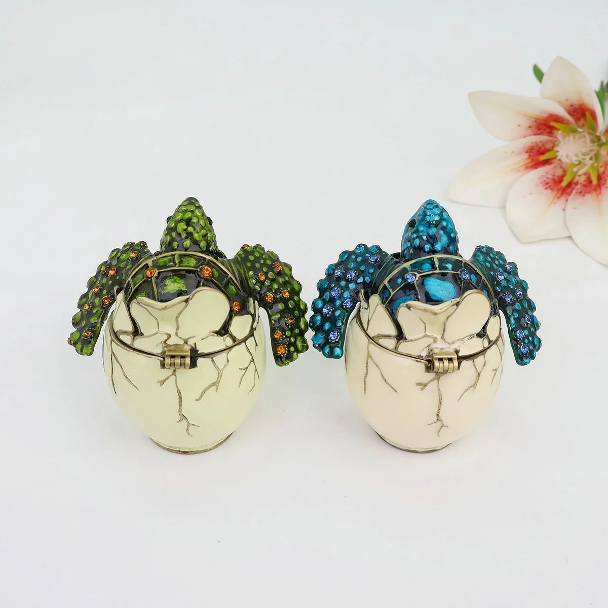 SHINNYGIFTS Enamel Eggshell Turtle Decorative Box Baby Turtle Desktop Ornament Scenic Spot Souvenir Wholesale
