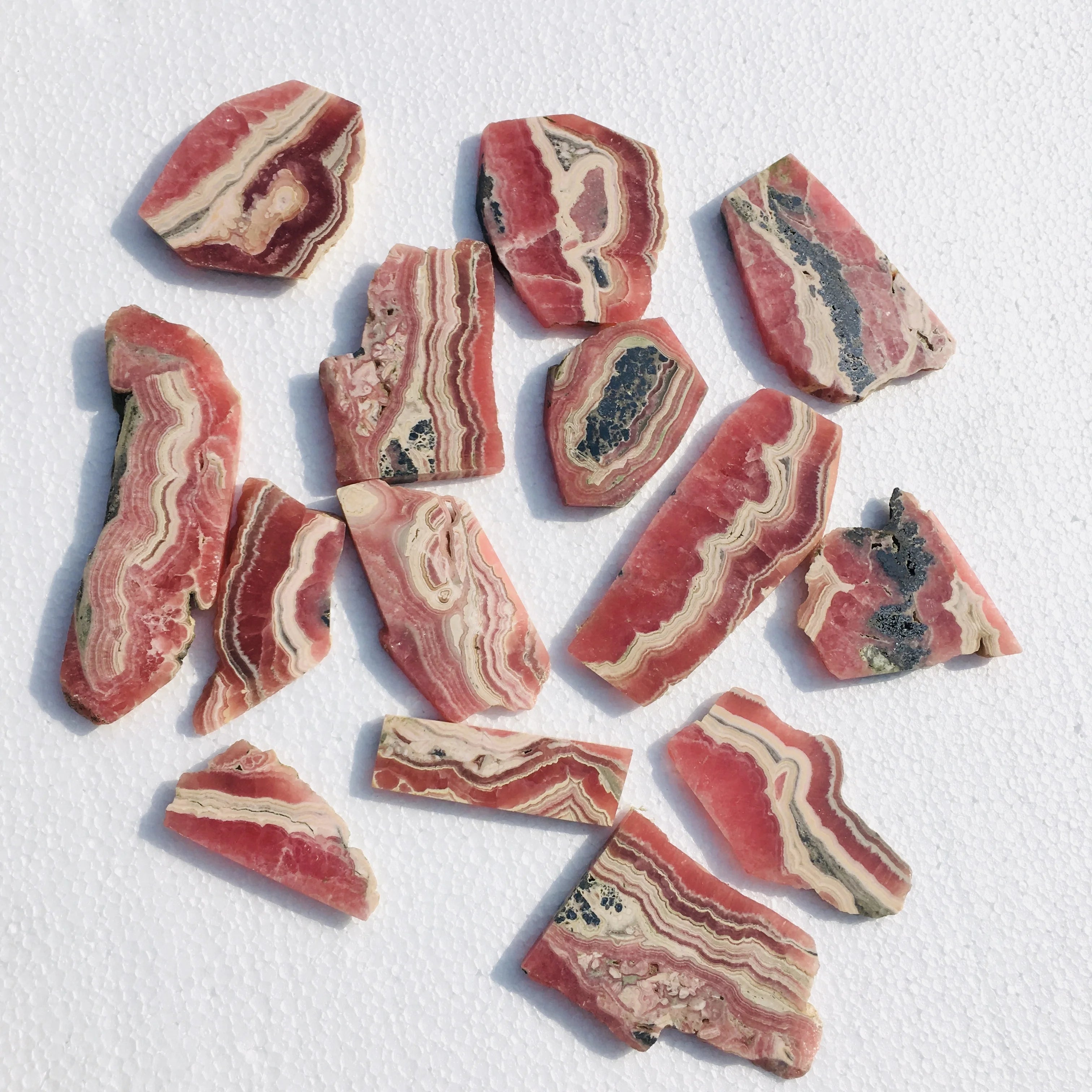 Wholesale Crystals Crafts Natural  Rhodochrosite Rough Uneven Slices Nuggets Gemstones Raw Crystal Stone for Decoration