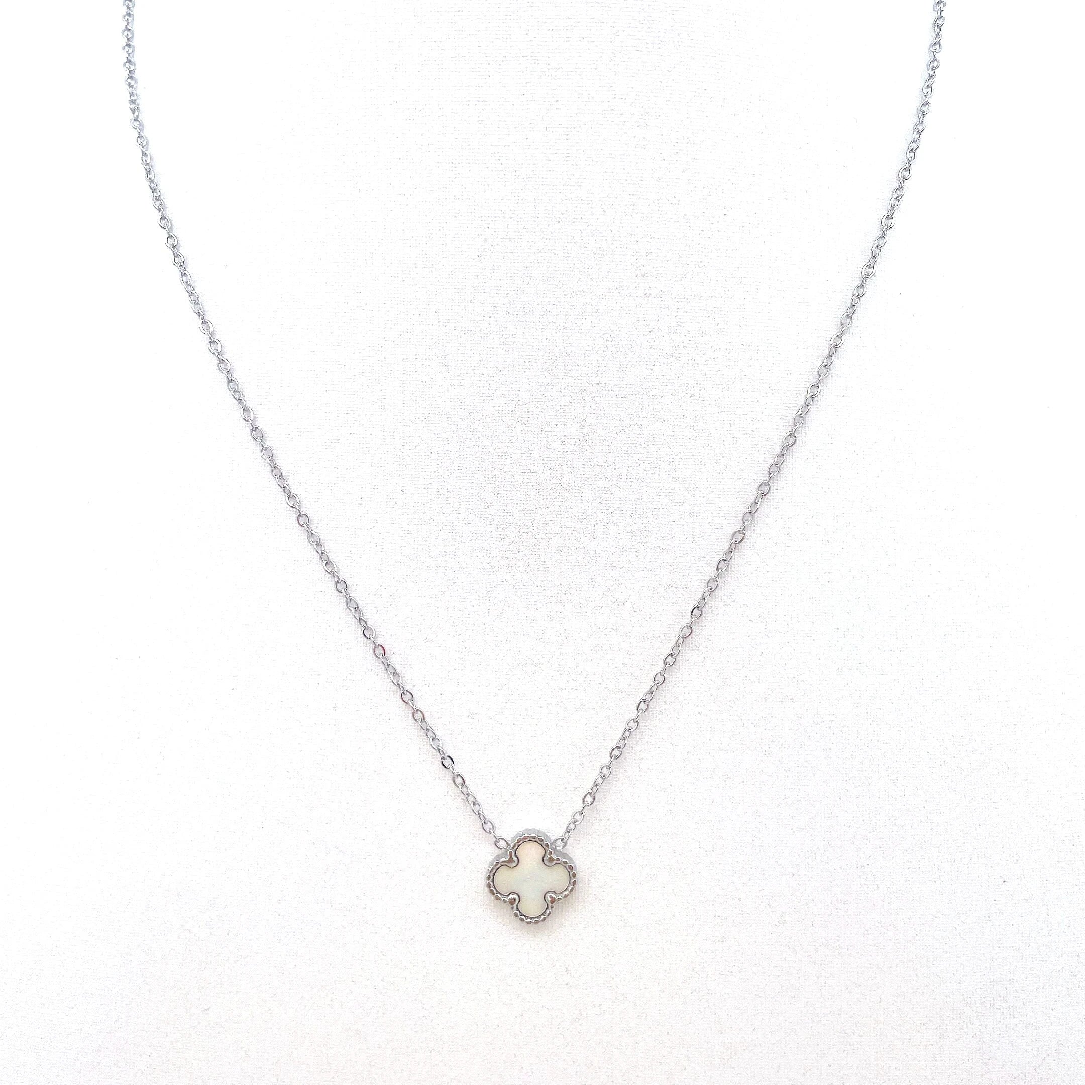 In Stock Wholesale 316L Stainless Steel Jewelry Fashion Personalized Ladies Lucky Four-leaf Clover Charm Shell Pearl Necklace