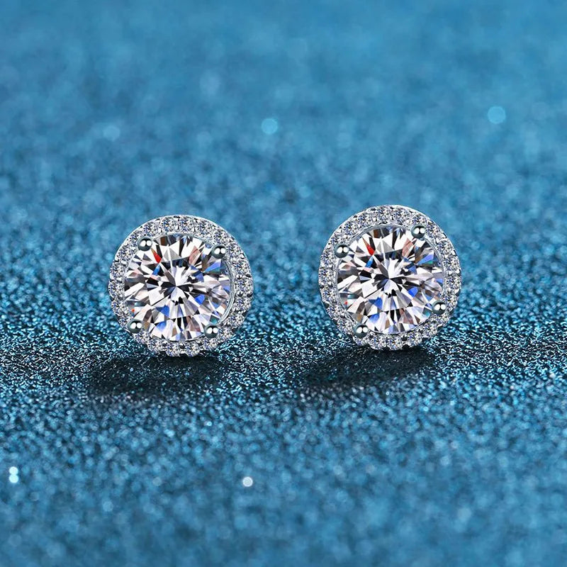 High-end Jewelry S925 Silver Classic Four-claw Moissanite Ring Inlaid Earrings Simple Ladies Light Luxury Jewelry Earrings