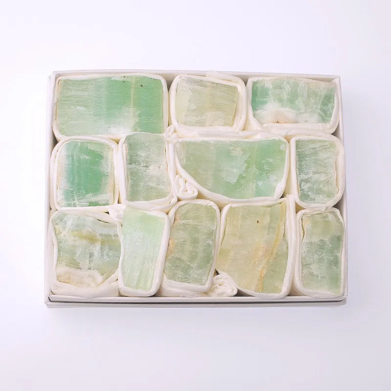 HZ Wholesale Natural Mineral Stone Quartz Crystal Green Caribbean Stone Gift Set Box for Home Decoration