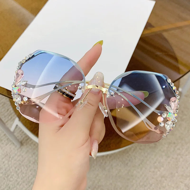 Luxury Trendy Rimless Rhinestone Sunglasses Oversized Sunglasses for Women Shades Sunglasses 2022 in Stock