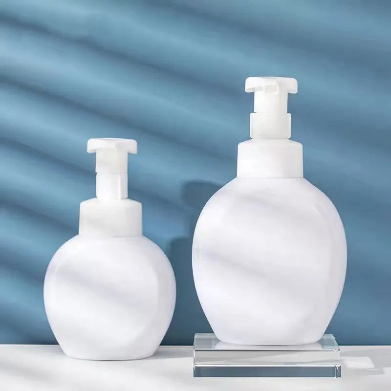 Wholesale 300ml 500ml PET White Empty Cosmetic Plastic Foaming Bottle Flat Foam Pump Cleanser Bottle for Hand Soap