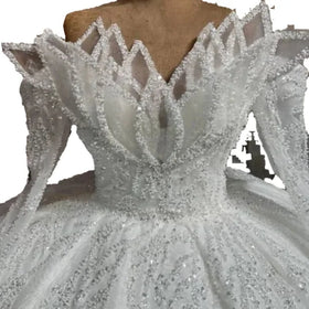 S8415F New Fashion Off-ShoulderTail Simple Three-Dimensional Wedding Dress With Pattern Decoration