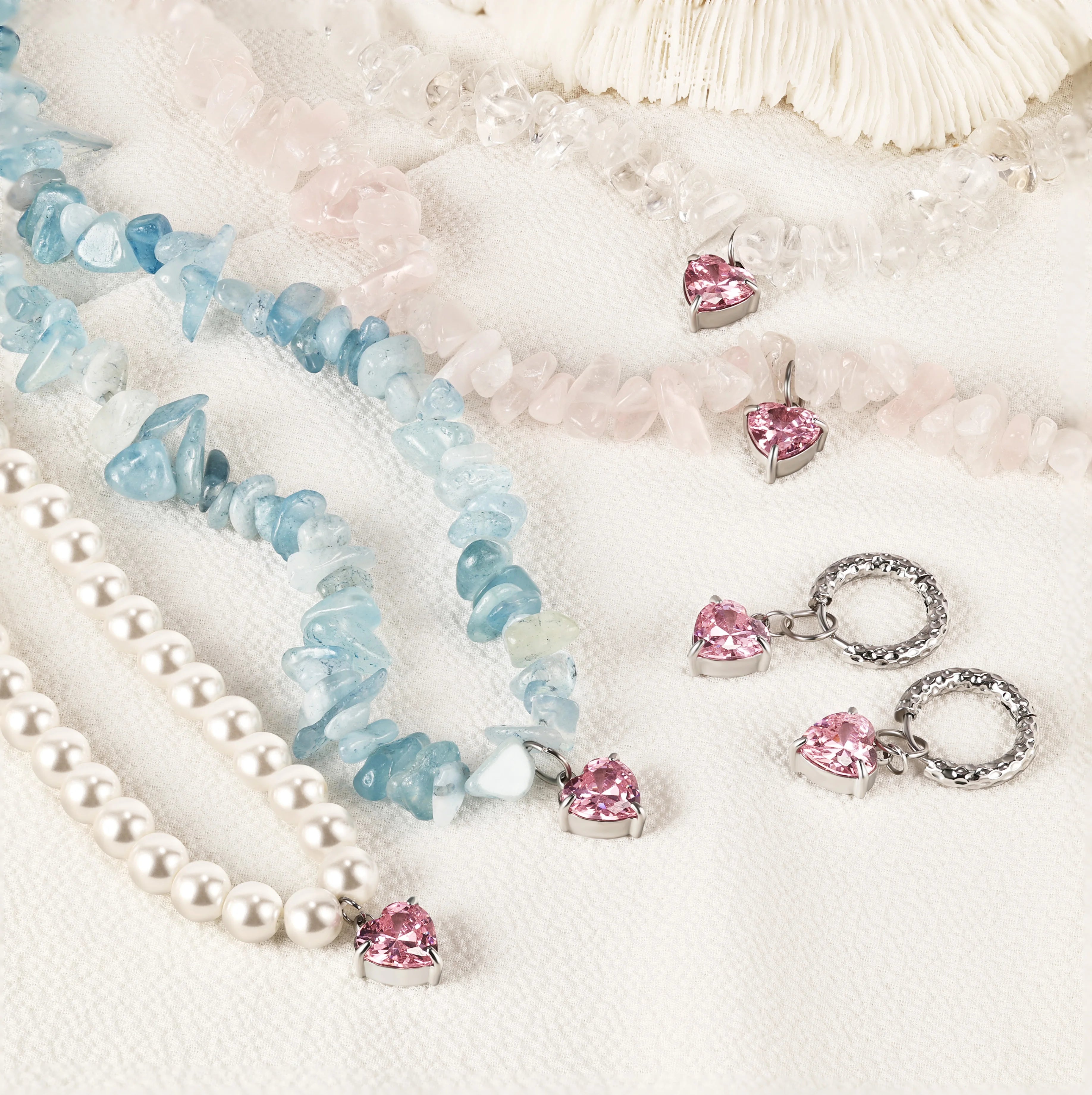 HOVANCI Romantic Pink Love Heart Shaped Pearl Necklace Design Sweet Crystal Chain Pearl Clavicle Chain for Women