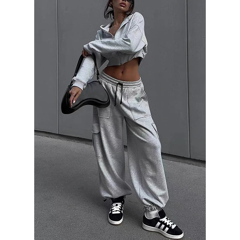 F230577 Factory Custom Tracksuit Women's Terry Crop Top Hoodie Sweatshirt and Cargo Pant Jogger Set 2 Pieces Womens Suits Set