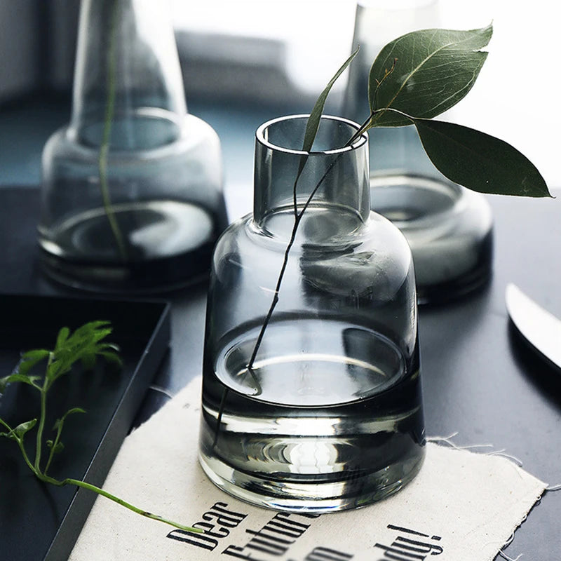 Modern Nordic Minimalist Eco-friendly Glass Vase Elegant Industrial Transparent Stained Neck Medium Long Tabletop Wedding