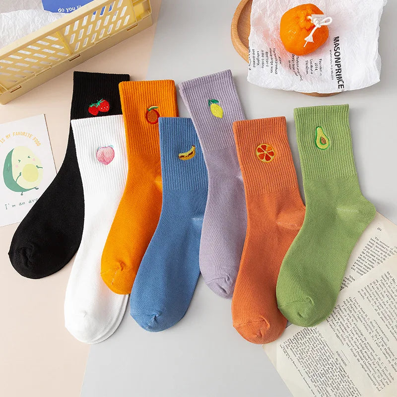 Promotional Korean Cute Peach Lemon Avocado Fruit Logo Embroidery Socks Women Unisex Casual Cotton Crew Socks Customizable