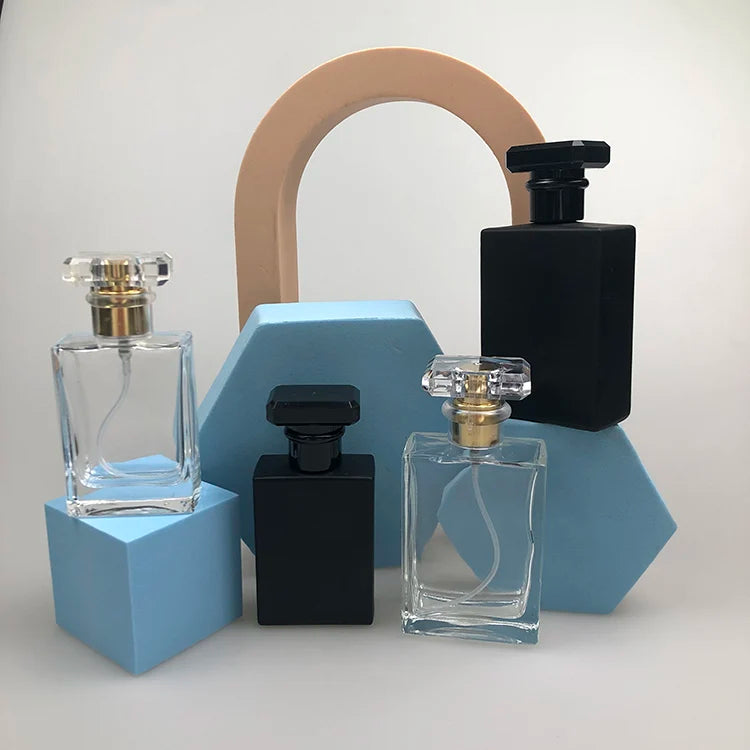 NH Free Sample Luxury Woman 30ml 50ml Square Spray Glass Perfume Bottle 50 Ml Wholesale