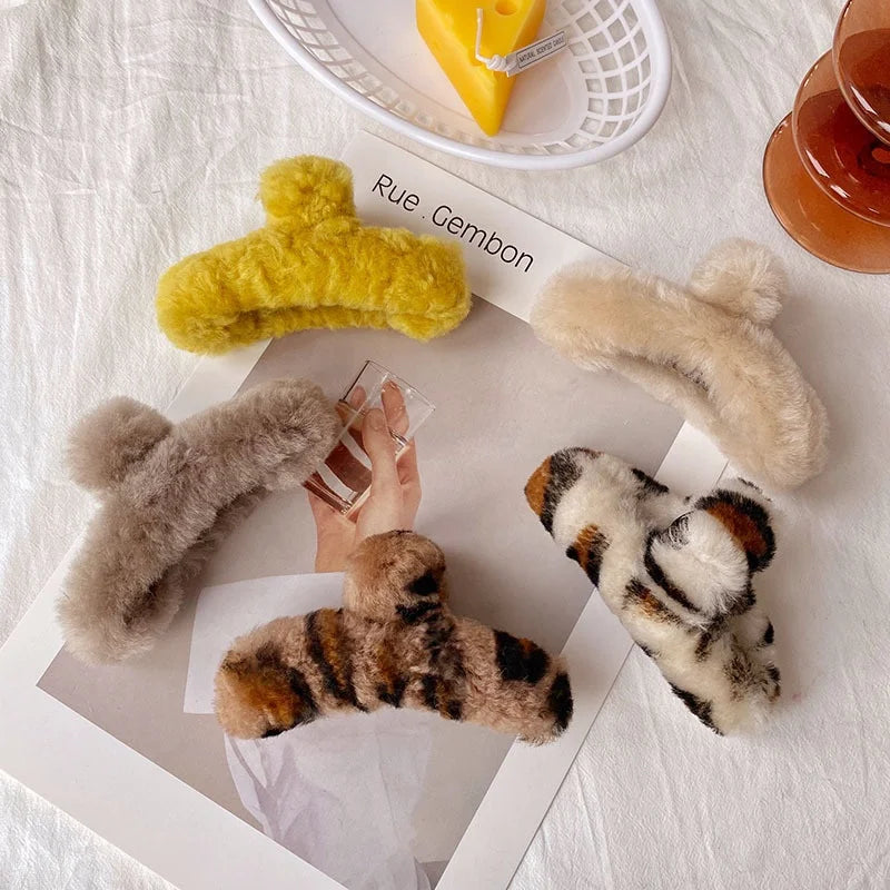 Factory Wholesale Korean Women Soft Fur Hair Claw Clip Leopard Printed Plush Hair Claw for Women Girls