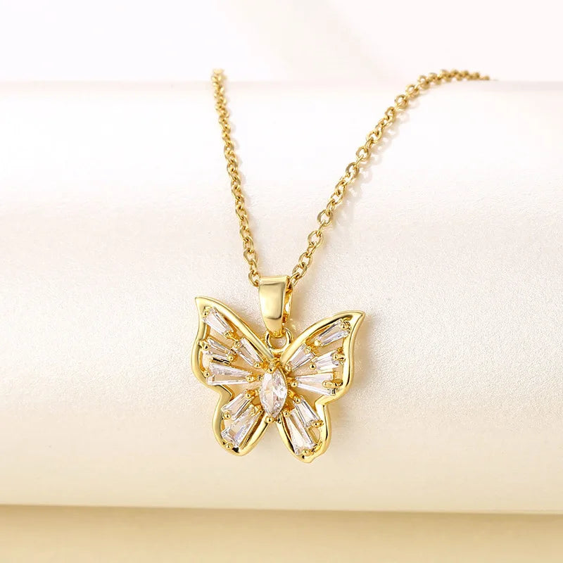 AA01268 Titanium Steel Butterfly Necklace Fashion Delicate Purple Zircon Necklace Super Flash Personality Clavicle Chain