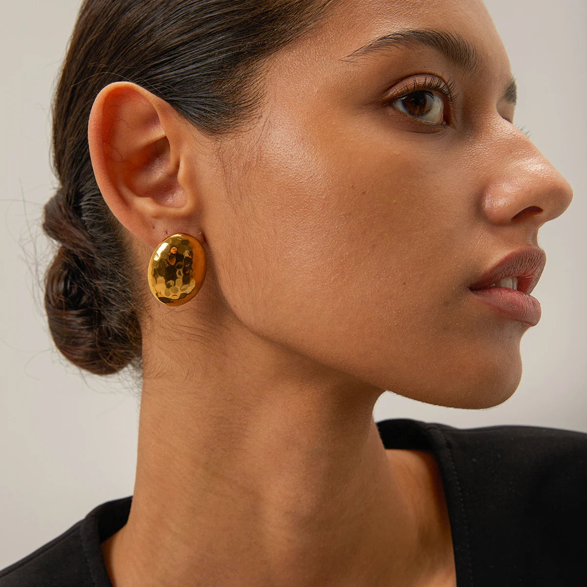 J&D Exquisite Stainless Steel Gold Plated 18K Earrings Mosaic Hammered Texture Big Oval Earrings Women