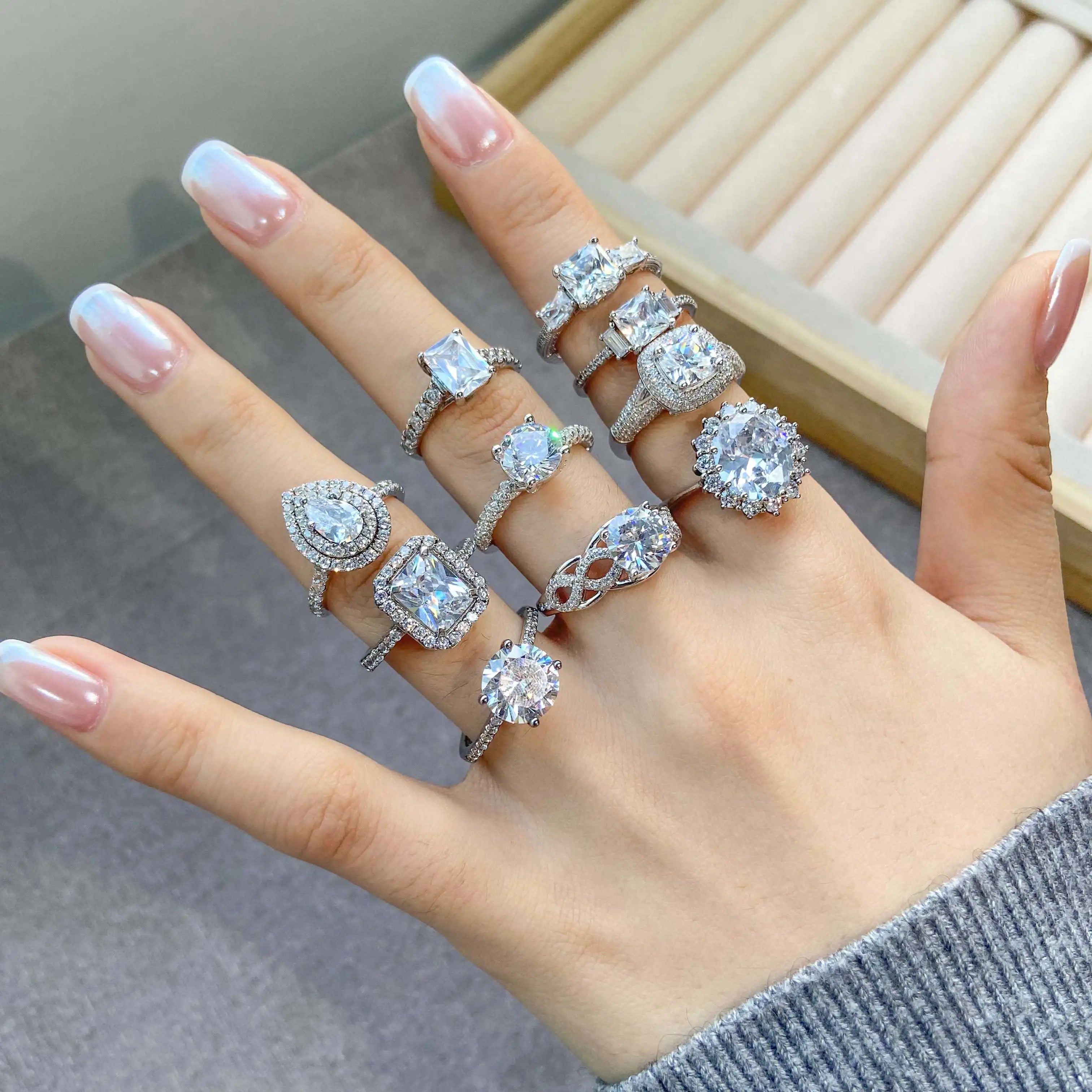 QX Custom Vintage Luxury Fashion Fine Jewelry 925 Silver Big Zircon Rings for Women Valentine's Mother's Day Wedding Band Gift