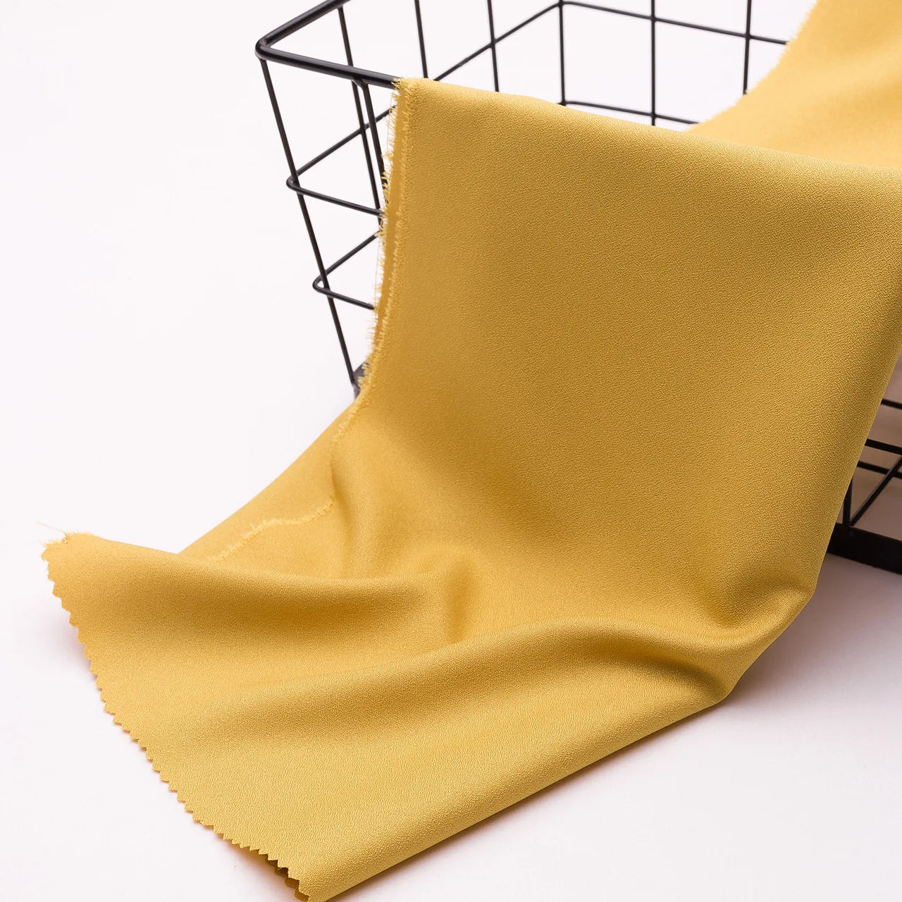 Factory price 94% polyester 6% spandex four way stretch chiffon crepe fabric for summer dress