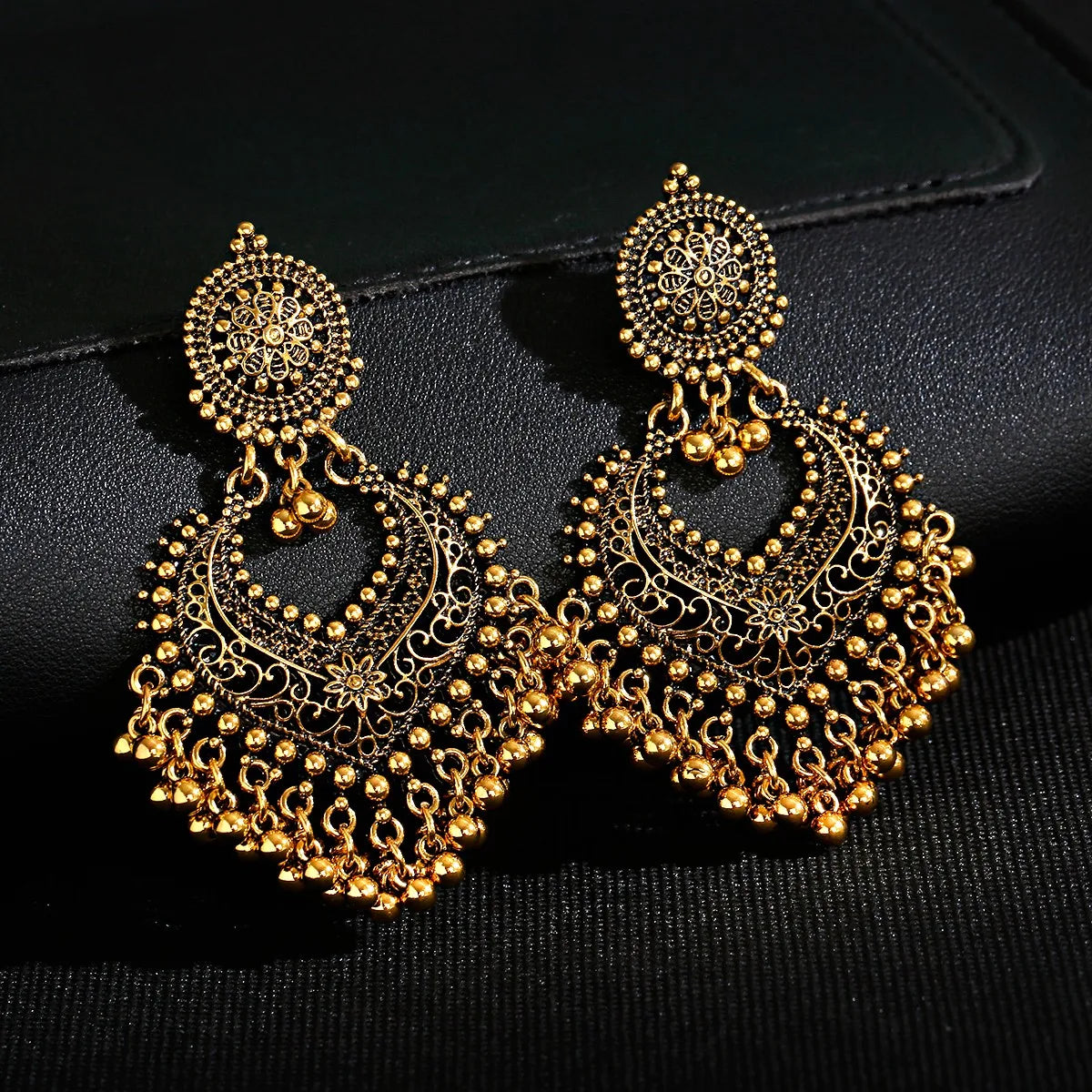 Gold Plated Women Heart Shape Accessories Bells Indian Jewelry Earrings for Girls Fashion Vintage Earring Dangling Gift