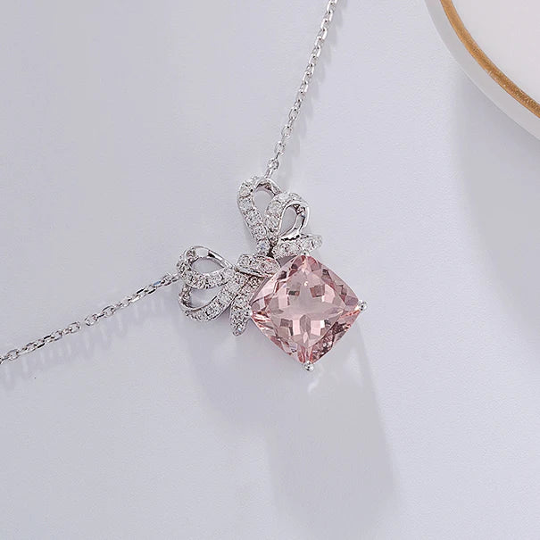 New Design Natural Morganite with White Diamond 18k Gold Necklace Fashion Jewelry for Girls