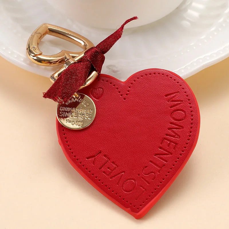 Factory Wholesale Handmade Leather Heart Keychain for Women Bag Pendant