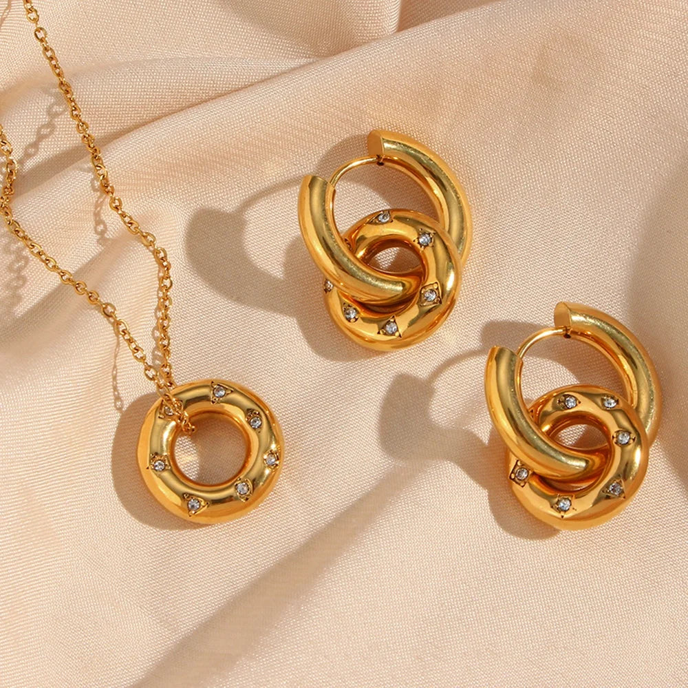 Dreamshow Jewelry Gold Plated Donuts Shape Chunky Pendant Necklace for Women Jewelry Set Zircon