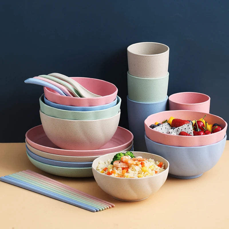 Hot Selling Eco-friendly Dinnerware Set Biodegradable Plate Cup Flatware with Wheat Straw for Table Use