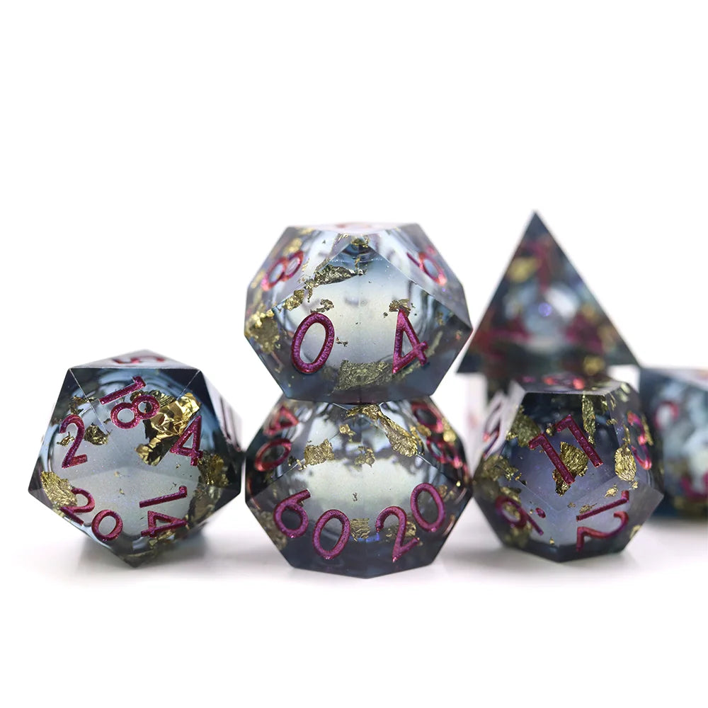 Hot Selling Custom Liquid Core Gold Foil RPG Dice Sharp Edge Resin Polyhedral Dice