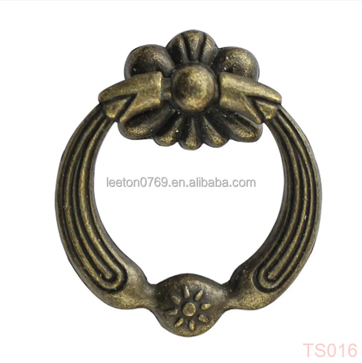 Stock Supply Box Accessories 37 X 42mm Zinc Alloy Antique Metal Handle