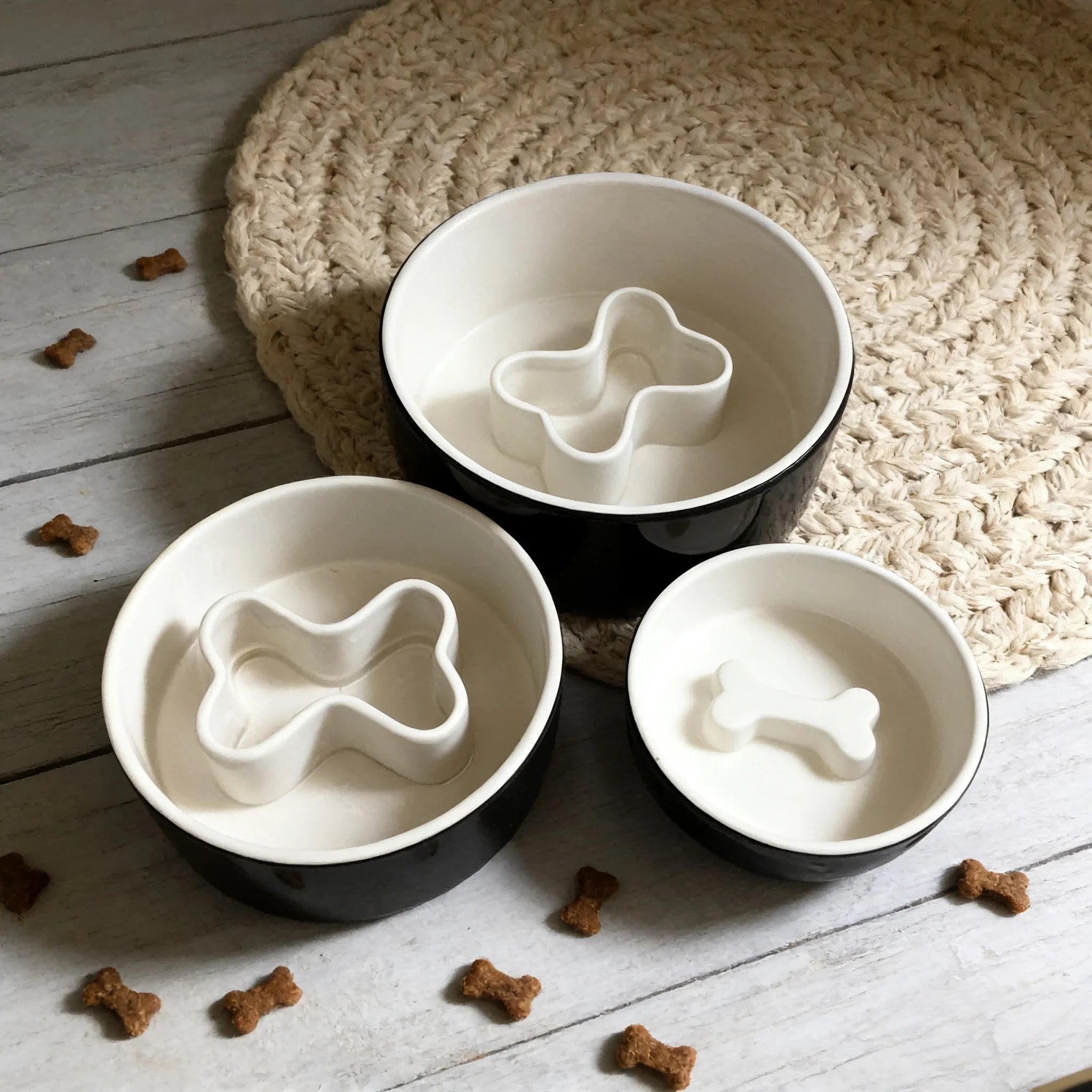 Ceramic Eco-Friendly Pet Slow Feeder Bowl Anti-Choking Dog Food Bowl (Bone/Clover Insert) Food-Grade Durable Wholesale OEM ODM