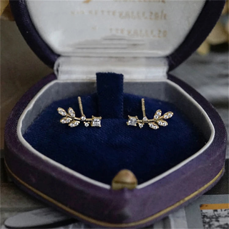 Elegant Ladies Gifts Jewelry Customized Gold Plated Leaf Stud Earrings