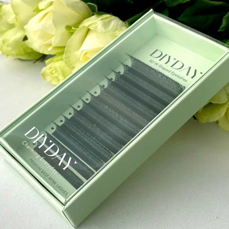 DIYDAY 4D Clover W Synthetic Eye Lashes Extensions Eyelash Packaging Box Private Label Custom Eye Lashes Extensions