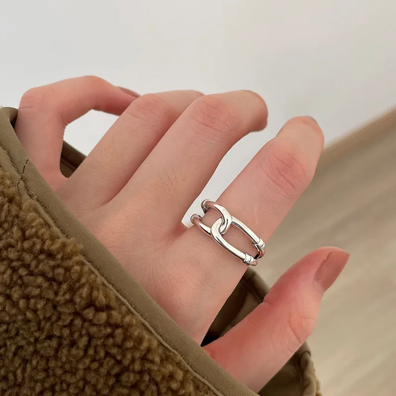 Stocked Wholesale Fashion Cheap love Tie Knot Ring Silver