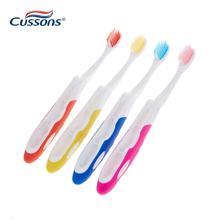 Foldable Toothbrush Manual Medium Soft Bristle Portable on the Go Travel Toothbrush Cepillo De Dient Manufacturer