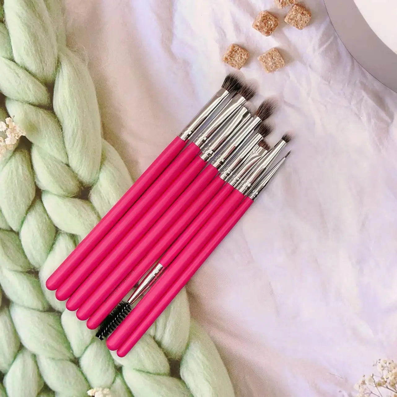YRX Wholesale Custom Professional Eye Brow Brush Makeup Brush Set Cosmetic Make up Brush Synthetic Hair Makeup Tools