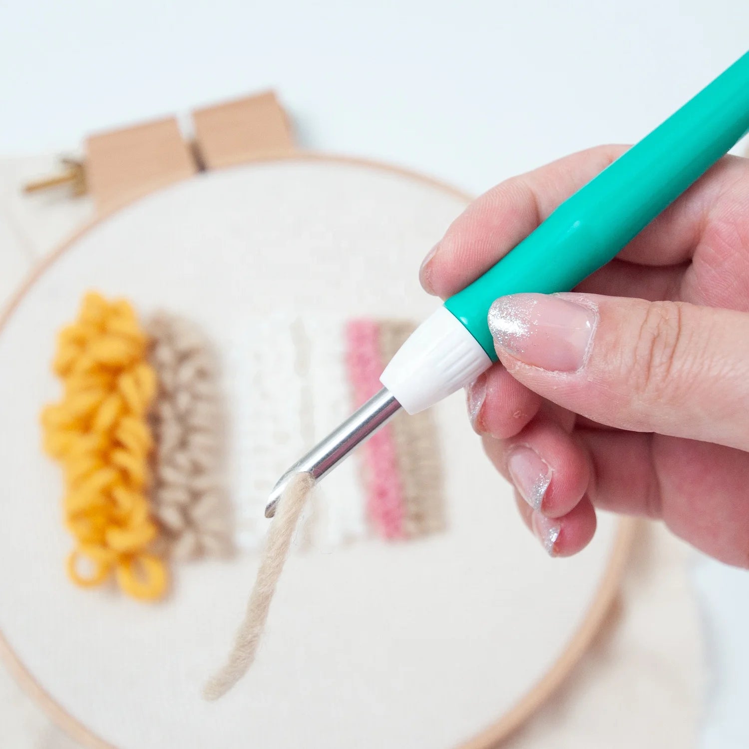 Plastic Adjustable Embroidery Stitching Punch Needle Green Color Rug Hooking Tool