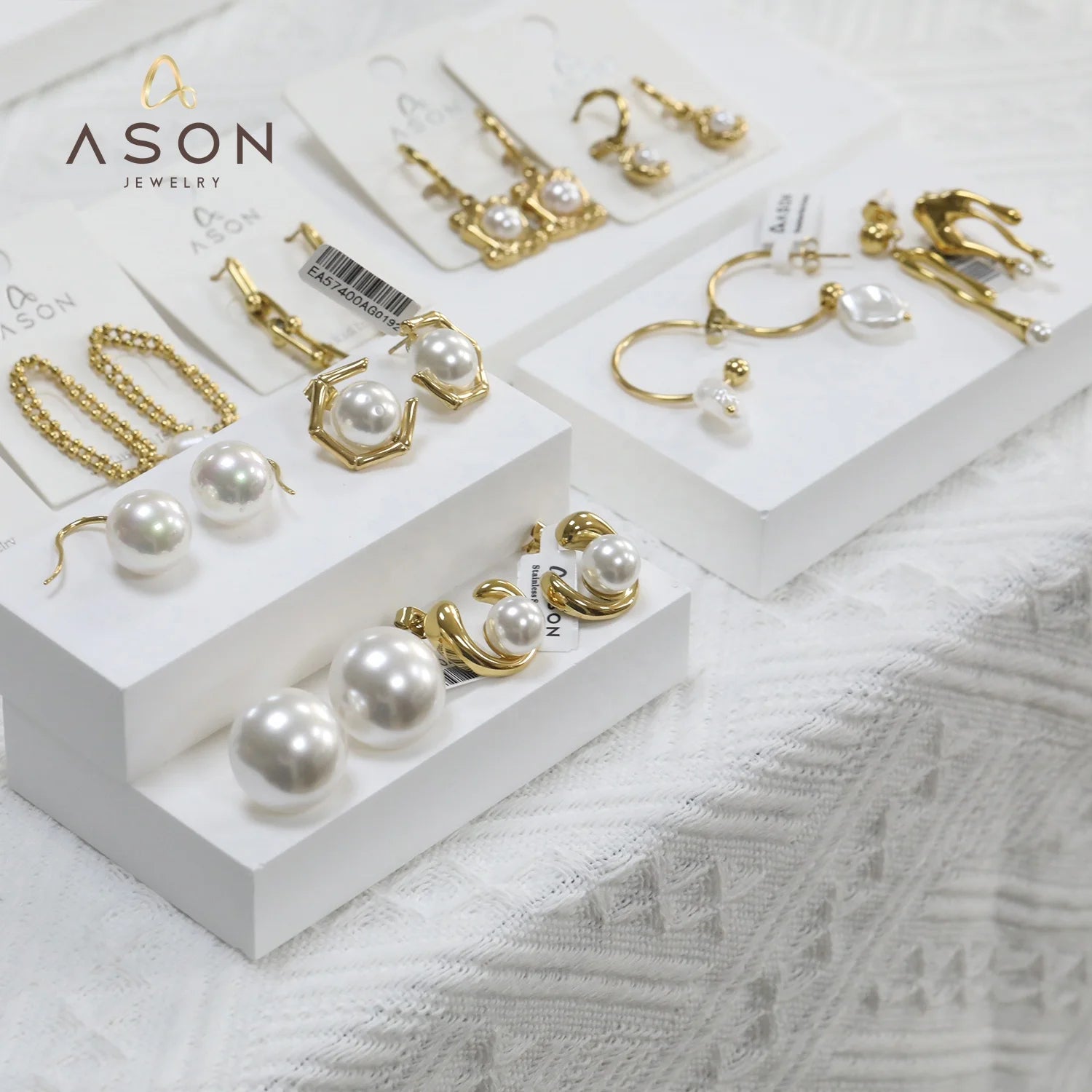 Ason Fashion Jewelry 18K Gold Plated Stainless Steel C Shape Pearl Stud Earrings Round Shell Pearl Drop Hoop Earrings for Women