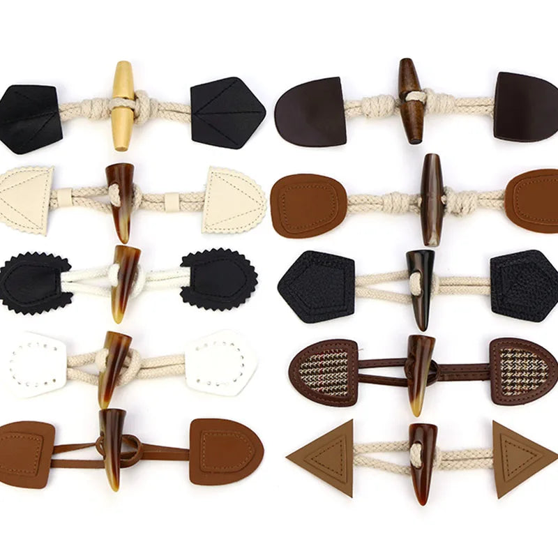 Wholesale Custom Classic Uk Style Leather Horn Toggle Button 2 Hole Duffel Coat Natural Imitation Horn Buttons for Clothing