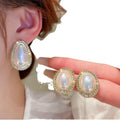 Luxury Shiny Gold-Plated Mermaids Pearl Aretes Geometric Oval Stud Earrings Statement Rhinestone Jewelry for Weddings Parties