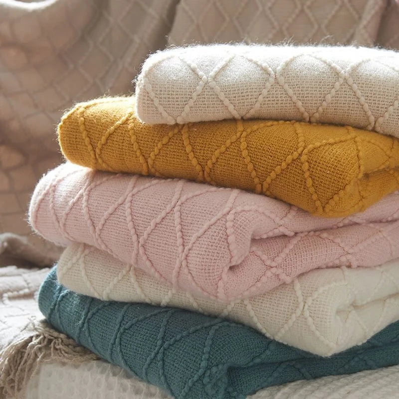 New Design Office Travel Breathable Custom logo Sofa Soft Diamond Acrylic Solid Color Tassel Knit Throw Blanket for Home Decor