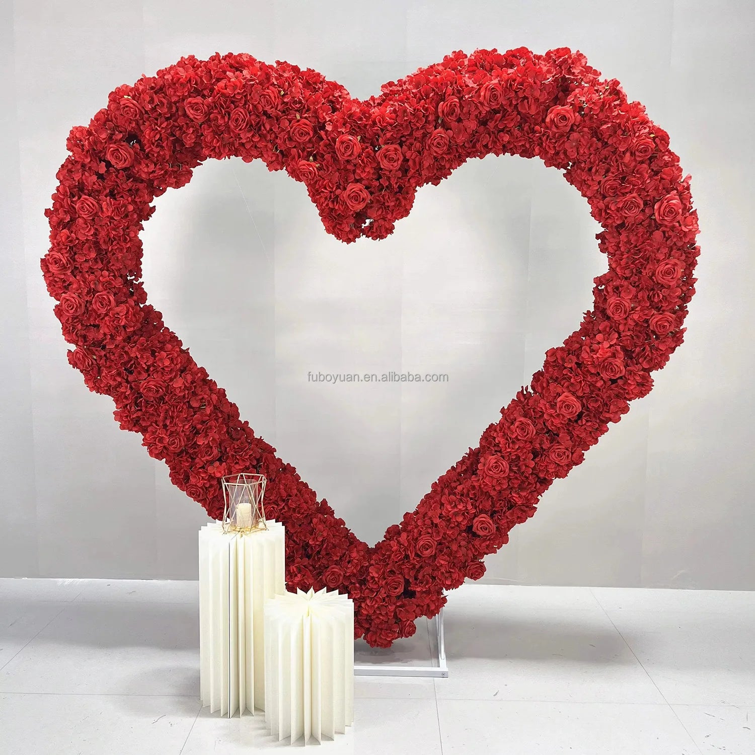 F517 Wedding Proposal Backdrop Stage Decor Silk Floral Runner Row Arch Arrangements Faux Artificial Red Heart Shape Flower Arch